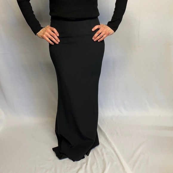 Alexander McQueen Full Length Skirt with Train - Picture 5 of 9